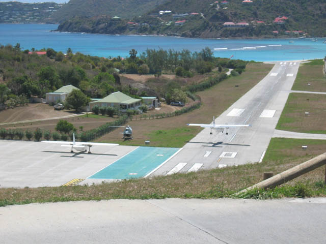4-29-06 St. Barts Landing Strip