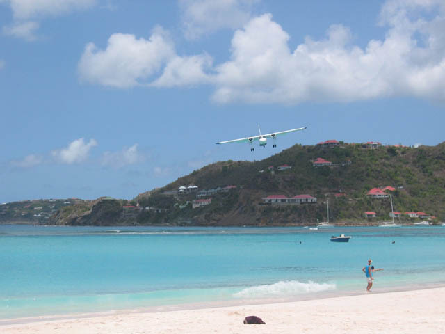 4-29-06 St. Barts aircraft landing